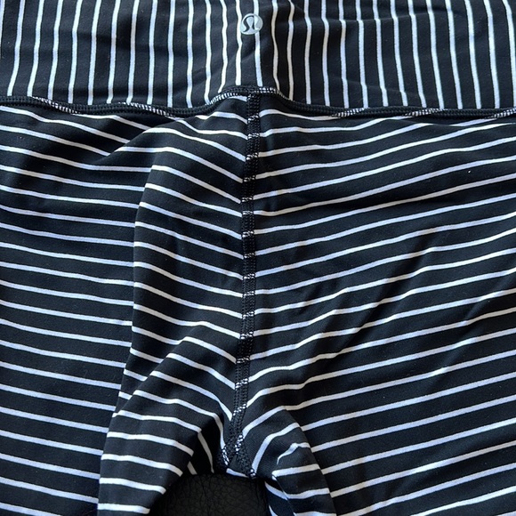 Lululemon Wunder Under Pant size 10
Parallel Stripe Black White / Black - Picture 8 of 9